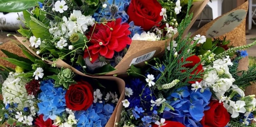4th of July Flower Bouquets – 7/3/2024